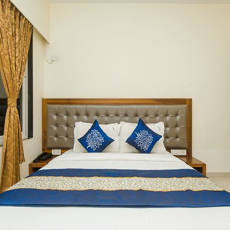 Oyo 11441 Hotel Blue Bells Residency Мумбаи Экстерьер фото