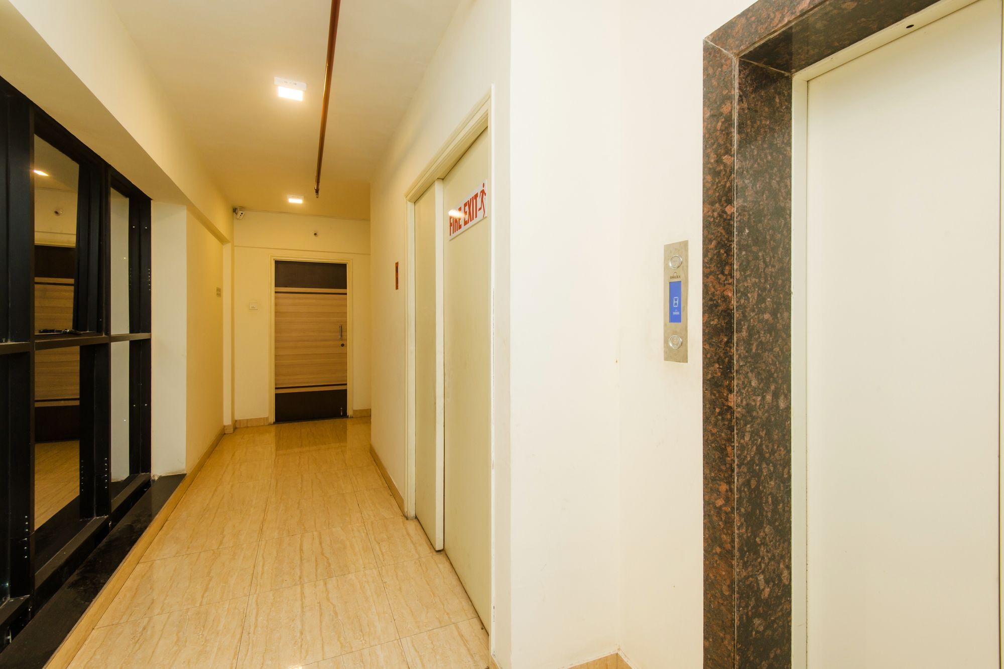 Oyo 11441 Hotel Blue Bells Residency Мумбаи Экстерьер фото